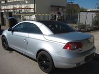 Usata VW Eos 150 CV (110 kW) 2006 Argento Cabrio