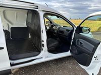 Gebraucht Renault Express 95 PS (69 kW) 2022 Weiß Van / Kleinbus