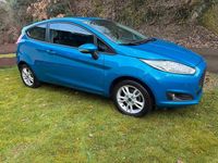 Gebraucht Ford Fiesta SYNC Edition 82 PS (60 kW) 2016 Blau Kleinwagen