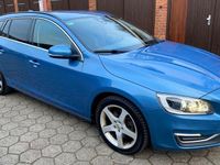 Gebraucht Volvo V60 190 PS (139 kW) 2016 Blau Kombi