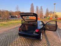 Gebraucht Audi A3 Attraction 140 PS (102 kW) 2013 Schwarz Limousine