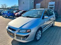 Gebraucht Mitsubishi Space Star Motion 98 PS (72 kW) 2004 Silber Van / Kleinbus