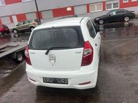 Gebraucht Hyundai i10 Style 69 PS (50 kW) 2011 Weiß Kleinwagen