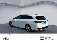 Używany VW Passat Elegance 150 KM (110 kW) 2025 Biały Kombi