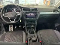 Gebraucht VW Tiguan Active 131 PS (96 kW) 2023 Delfingrau metallic SUV
