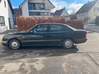 Gebraucht Mercedes E240 175 PS (128 kW) 1998 Schwarz Limousine