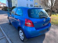 Gebraucht Toyota Yaris 75 PS (55 kW) 2008 Blau Kleinwagen