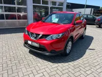 Gebraucht Nissan Qashqai Visia 116 PS (85 kW) 2016 Rot SUV
