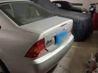 Gebraucht Ford Focus Ghia 101 PS (74 kW) 2000 Silber Limousine