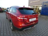 Gebraucht Lada Vesta 102 PS (75 kW) 2019 Rot Kombi