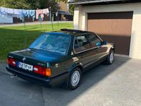Gebraucht BMW 318 118 PS (86 kW) 1988 Grün Limousine