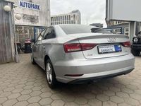 Gebraucht Audi A3 Ambition 116 PS (85 kW) 2018 Grau Limousine