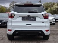 Gebraucht Ford Kuga ST-Line 150 PS (110 kW) 2019 Weiß SUV