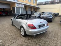 Gebraucht Mercedes SLK200 184 PS (135 kW) 2010 Silber Cabrio