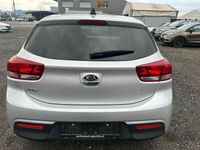 Gebraucht Kia Rio 84 PS (61 kW) 2019 Silber Limousine