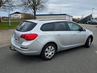 Gebraucht Opel Astra 140 PS (102 kW) 2011 Silber Kombi