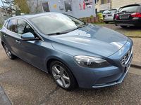 Gebraucht Volvo V40 Summum 150 PS (110 kW) 2012 Blau Kleinwagen