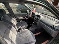 Gebraucht Renault Clio II 98 PS (72 kW) 2000 Grün Kleinwagen