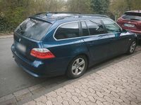 Gebraucht BMW 525 170 PS (125 kW) 2007 Blau Kombi