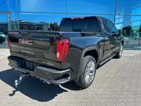 Neu GMC Sierra 420 PS (308 kW) 2026 Schwarz Pickup