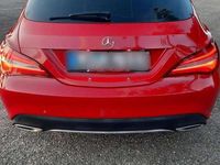 Gebraucht Mercedes CLA180 122 PS (89 kW) 2019 Rot Limousine