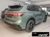 Gebraucht VW Tiguan R-line 193 PS (141 kW) 2026 Cipressinogrün metallic SUV