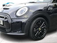 Gebraucht Mini Cooper SE 135 kW (184 PS) 2022 Schwarz Kleinwagen
