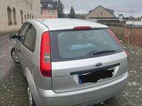 Gebraucht Ford Fiesta 60 PS (44 kW) 2005 Kleinwagen