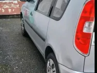 Gebraucht Skoda Roomster 75 PS (55 kW) 2014 Silber Van / Kleinbus