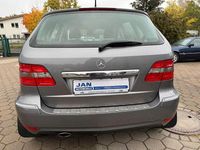 Gebraucht Mercedes B160 95 PS (69 kW) 2010 Grau Van / Kleinbus