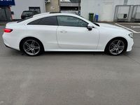 Gebraucht Mercedes E220 AMG 194 PS (142 kW) 2017 Weiß
