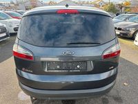 Gebraucht Ford S-MAX Titanium 140 PS (102 kW) 2009 Grau Van / Kleinbus