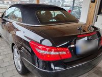 Gebraucht Mercedes E250 204 PS (150 kW) 2011 Schwarz Cabrio