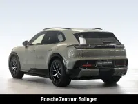 Gebraucht Porsche Cayenne Electric Chrono 325 kW (442 PS) 2026 Gruen SUV