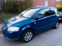Second-hand VW Fox 55 CP (40 kW) 2005 Albastru Hatchback