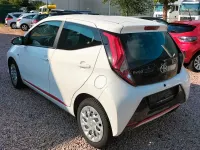 Gebraucht Toyota Aygo X-play 72 PS (52 kW) 2019 Weiß Kleinwagen