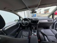 Gebraucht VW Touran Highline 150 PS (110 kW) 2019 Van / Kleinbus