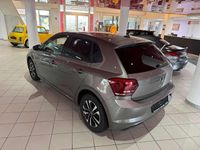 Gebraucht VW Polo United 95 PS (69 kW) 2021 Limestone grey metallic Kleinwagen