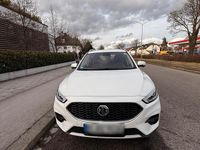 Gebraucht MG ZS Luxury 106 PS (77 kW) 2024 Weiß SUV