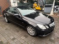 Gebraucht Mercedes E350 Avantgarde 292 PS (214 kW) 2009 Schwarz Coupé