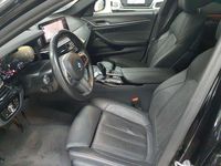 Gebraucht BMW 530 Luxury Line 286 PS (210 kW) 2022 Saphirschwarz metallic Kombi