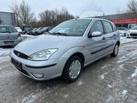 Gebraucht Ford Focus Ambiente 101 PS (74 kW) 2003 Silber Limousine
