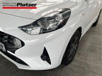 Gebraucht Hyundai i10 Select 67 PS (49 kW) 2022 Weiss Kleinwagen