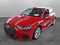 Gebraucht Audi A3 Ambiente 150 PS (110 kW) 2023 Tangorot metallic Limousine