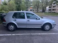Używany VW Golf IV 75 KM (55 kW) 2001 Srebrny Hatchback