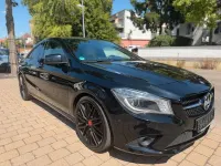 Gebraucht Mercedes CLA180 Urban 122 PS (89 kW) 2014 Schwarz Coupé