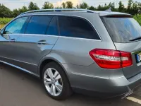 Usado Mercedes E220 170 CV (125 kW) 2011 Gris Familiar