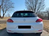 Gebraucht VW Scirocco 160 PS (117 kW) 2009 Weiß Coupé