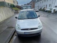 Gebraucht Ford Fiesta 70 PS (51 kW) 2003 Silber Kleinwagen