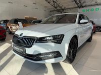 Gebraucht Skoda Superb Style 190 PS (139 kW) 2023 Moonweiss metallic Kombi